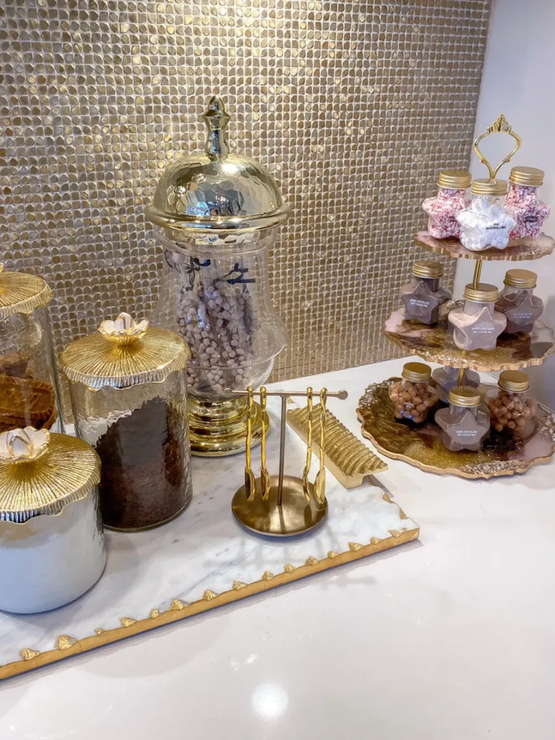 Inspire Me! Home Decor 3-Tiered Resin Cake Stand Discount