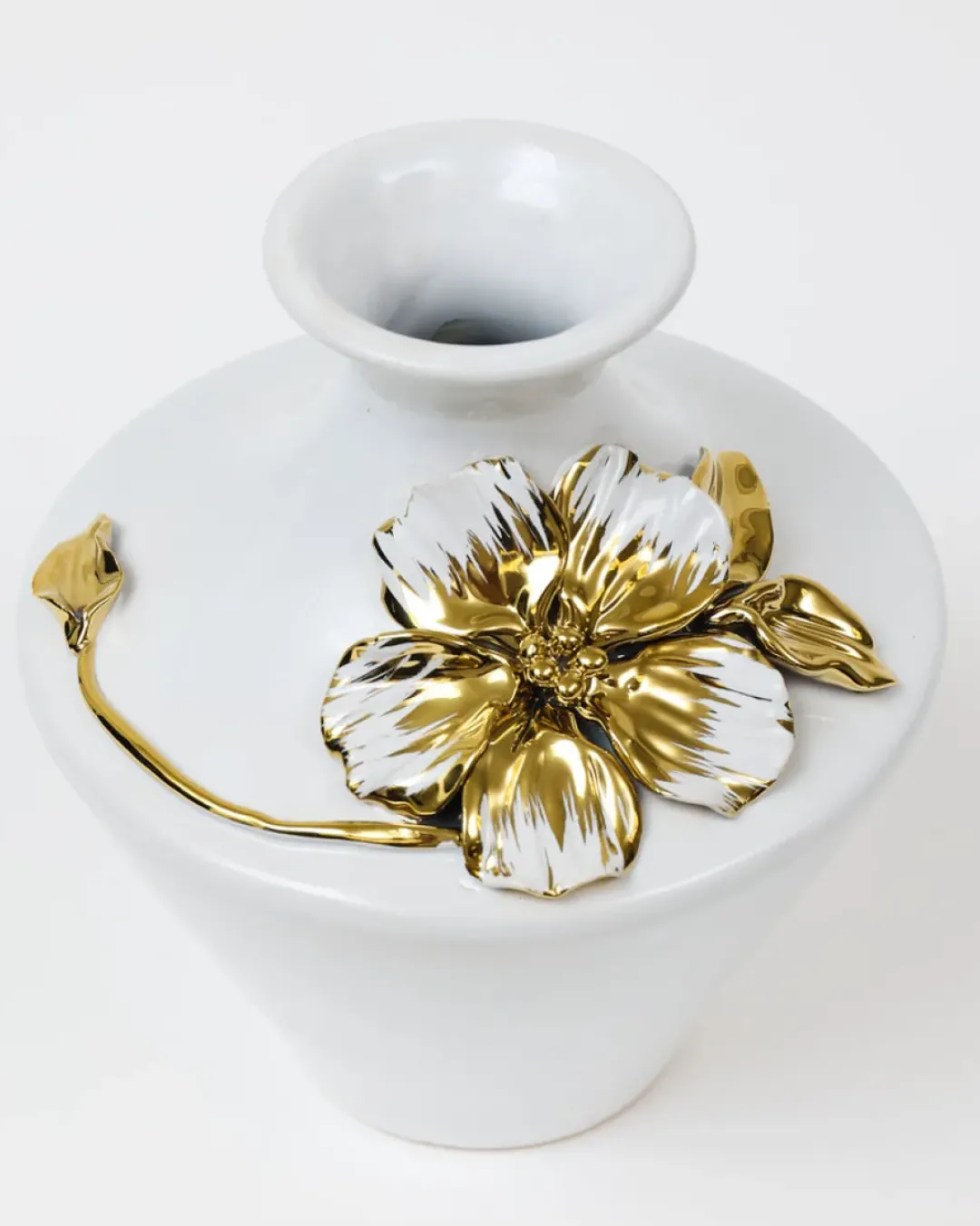 Inspire Me! Home Decor White Ceramic Vase With Gold Vine Design (3 Sizes) Fashion
